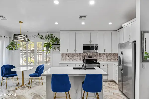 16620 S 48th Street #5, Phoenix, AZ 85048