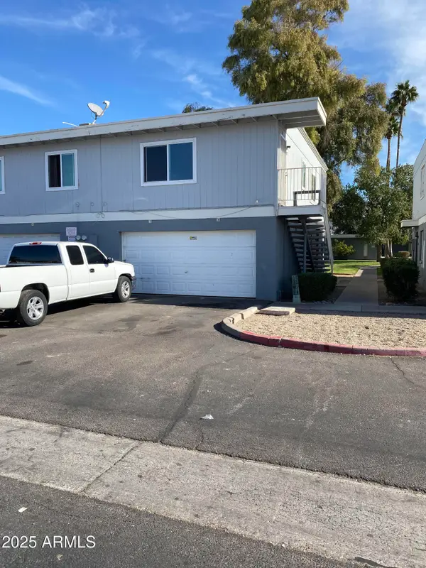 2687 W Ocotillo Road, Phoenix, AZ 85017