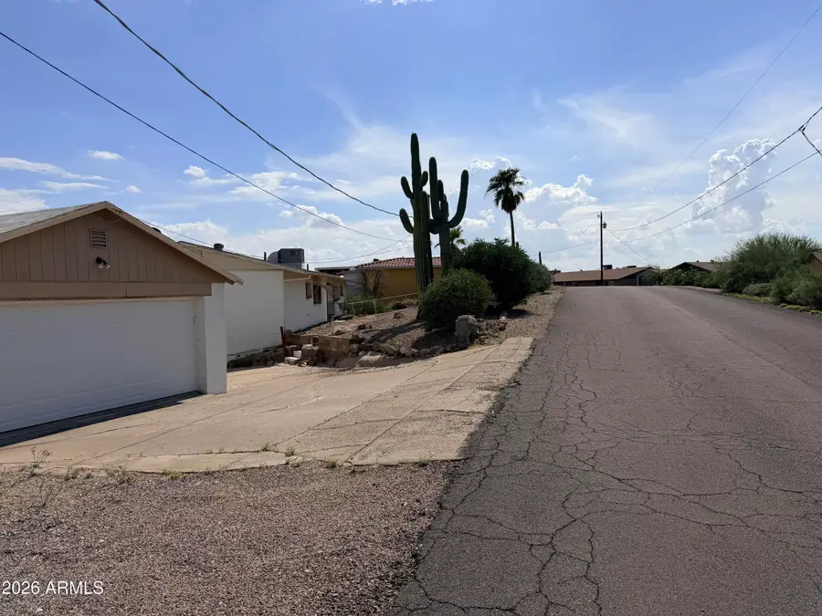 981 N Sherwood Way, Queen Valley, AZ 85118 - #2