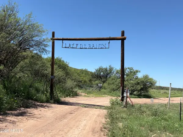 3XX W Lonely Dove Pl -- #11, Huachuca City, AZ 85616