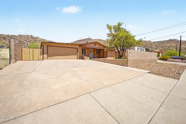 1516 W Shangri La Road, Phoenix, AZ 85029