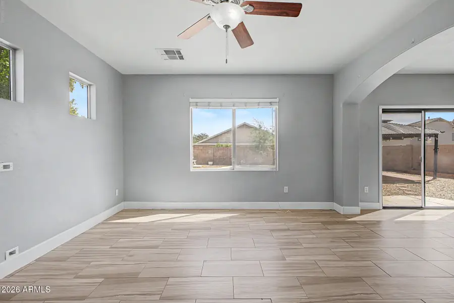 2619 W Jasper Avenue, Apache Junction, AZ 85120 - #2