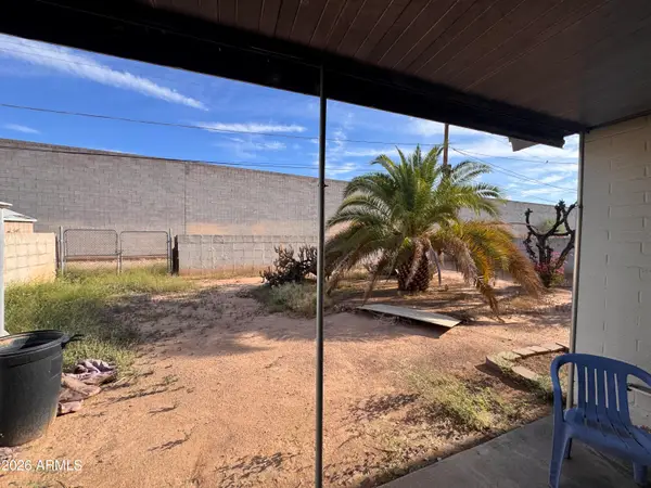 1518 W Crescent Avenue, Mesa, AZ 85202
