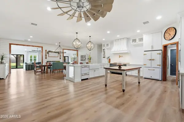 3050 S Eagle Drive, Chandler, AZ 85286