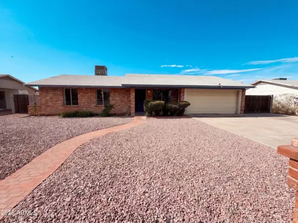 1413 W Behrend Drive, Phoenix, AZ 85027