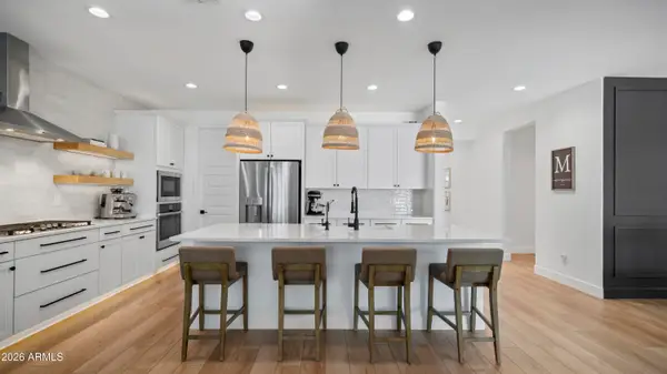 7512 W Odeum Lane, Phoenix, AZ 85043