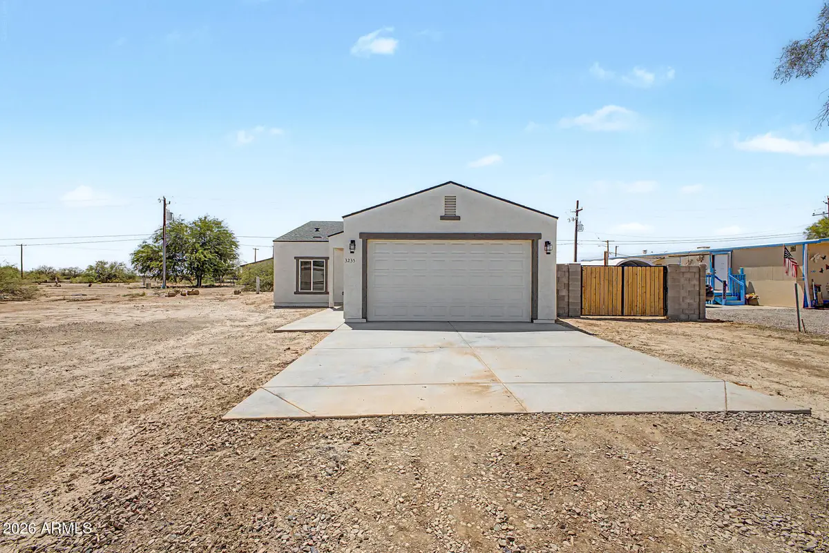 3235 W Vaquero Drive, Eloy, AZ 85131 - #1