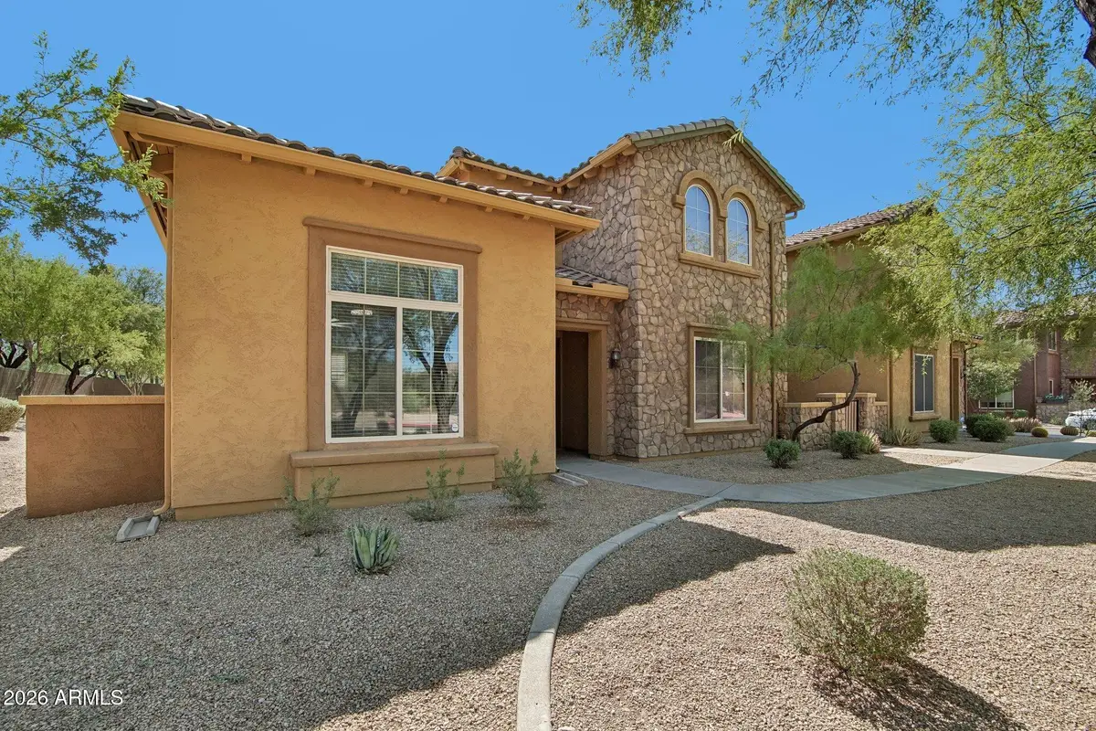 3866 E Cat Balue Drive, Phoenix, AZ 85050 - #1