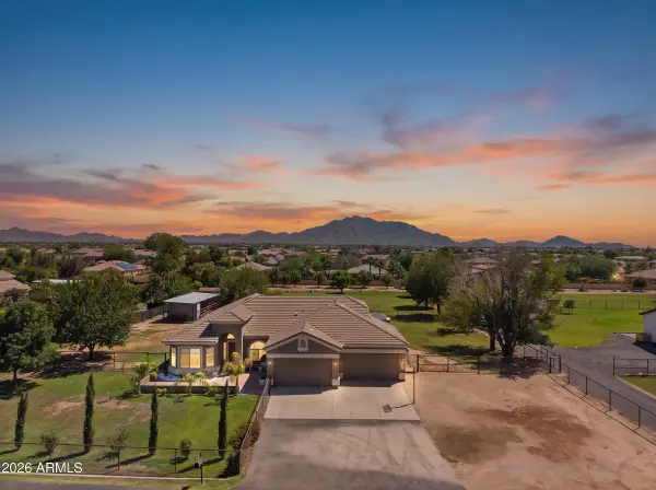 3785 E Via Del Rancho Road, Gilbert, AZ 85298