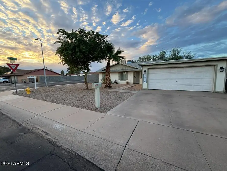 5650 W Sunnyslope Lane, Glendale, AZ 85302 - #2