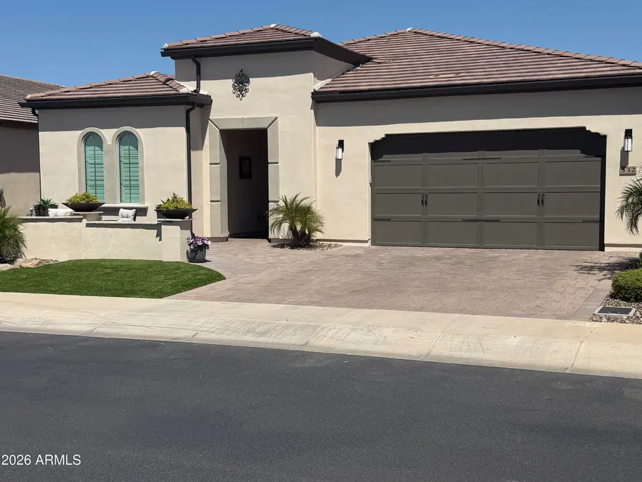 332 E Bracciano Avenue, Queen Creek, AZ 85140 - #2