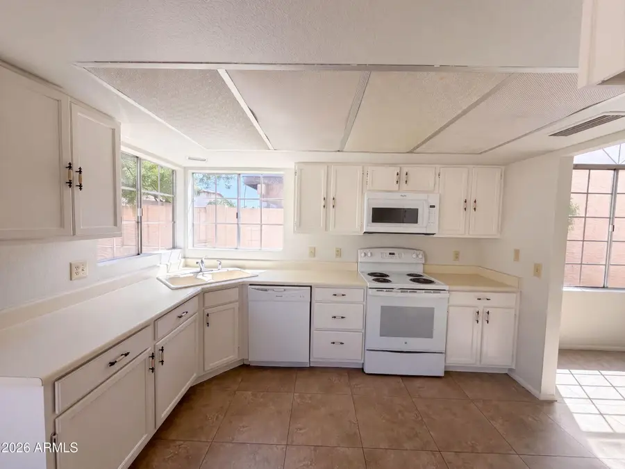 6018 W Mescal Street, Glendale, AZ 85304 - #2
