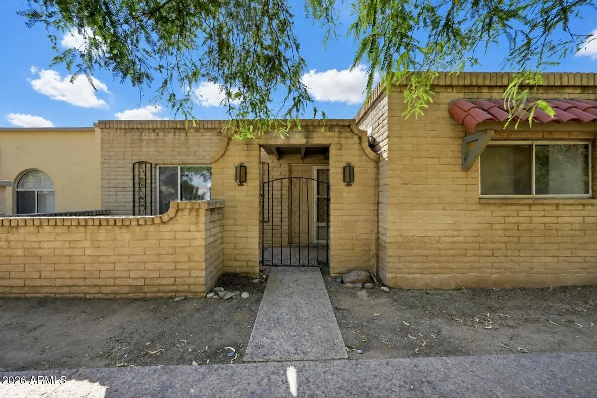 520 N Hobson Plaza, Mesa, AZ 85203 - #1