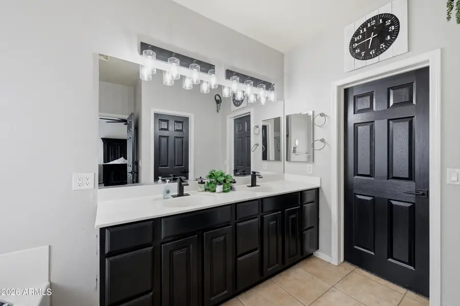 19440 E Indian Hills Drive, Black Canyon City, AZ 85324 - #2