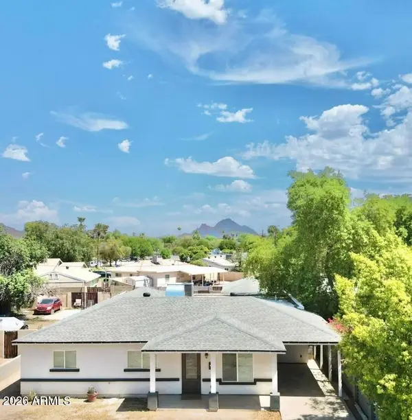 5211 N 8th Place, Phoenix, AZ 85014