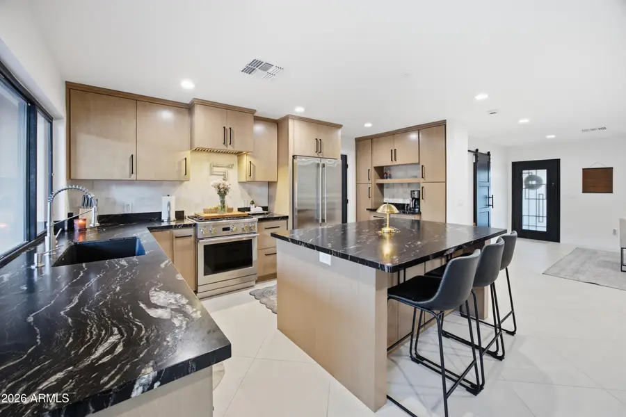 2002 E Vista Drive, Phoenix, AZ 85022 - #2