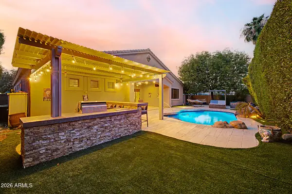 65 S Presidio Drive, Gilbert, AZ 85233