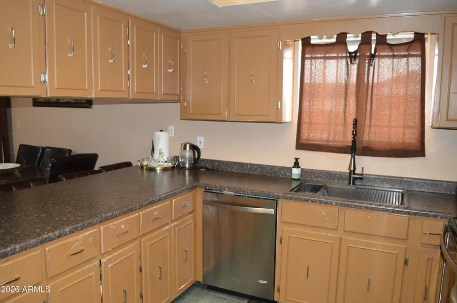 2301 W Ocotillo Road, Phoenix, AZ 85015 - #2