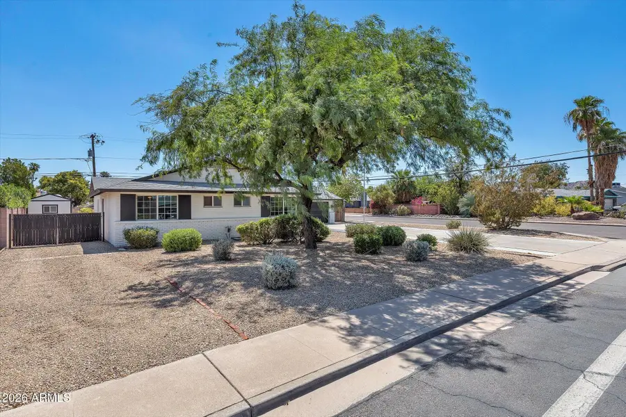 3001 E Cholla Street, Phoenix, AZ 85028 - #2