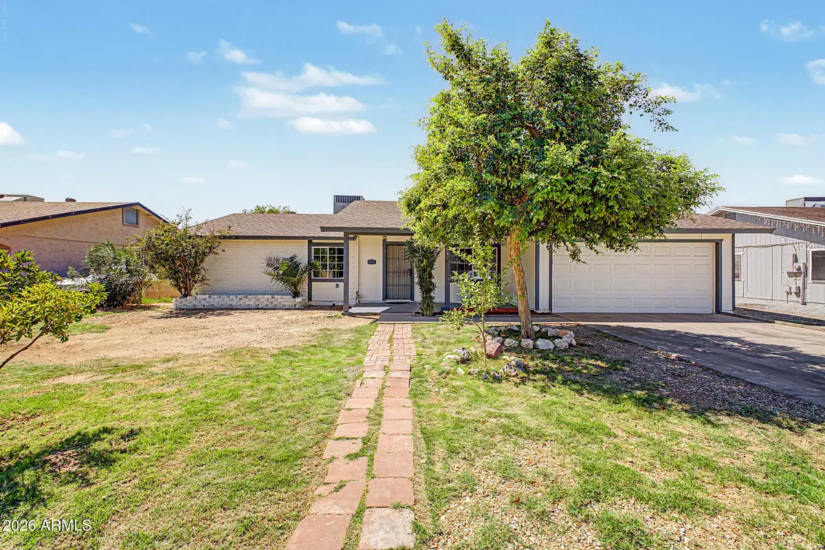 8621 W Turney Avenue, Phoenix, AZ 85037 - #1