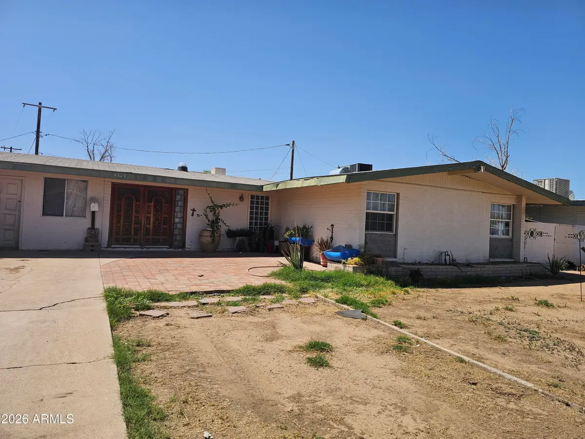 5637 W Heatherbrae Drive, Phoenix, AZ 85031 - #1