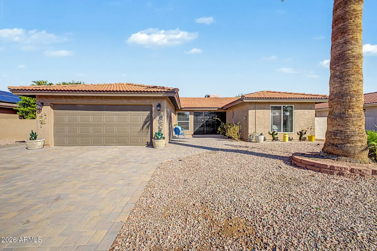 25861 S New Town Drive, Sun Lakes, AZ 85248 - #1