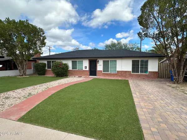 2220 E Heatherbrae Drive, Phoenix, AZ 85016