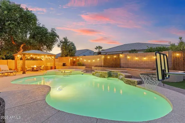 8710 E Hobart Street, Mesa, AZ 85207