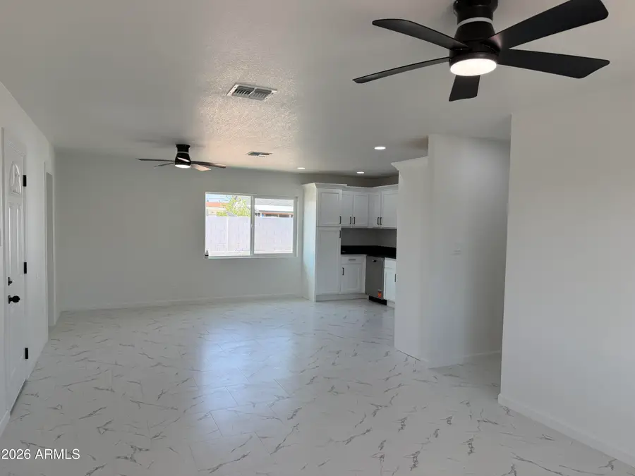 6742 W Hazelwood Street, Phoenix, AZ 85033 - #2