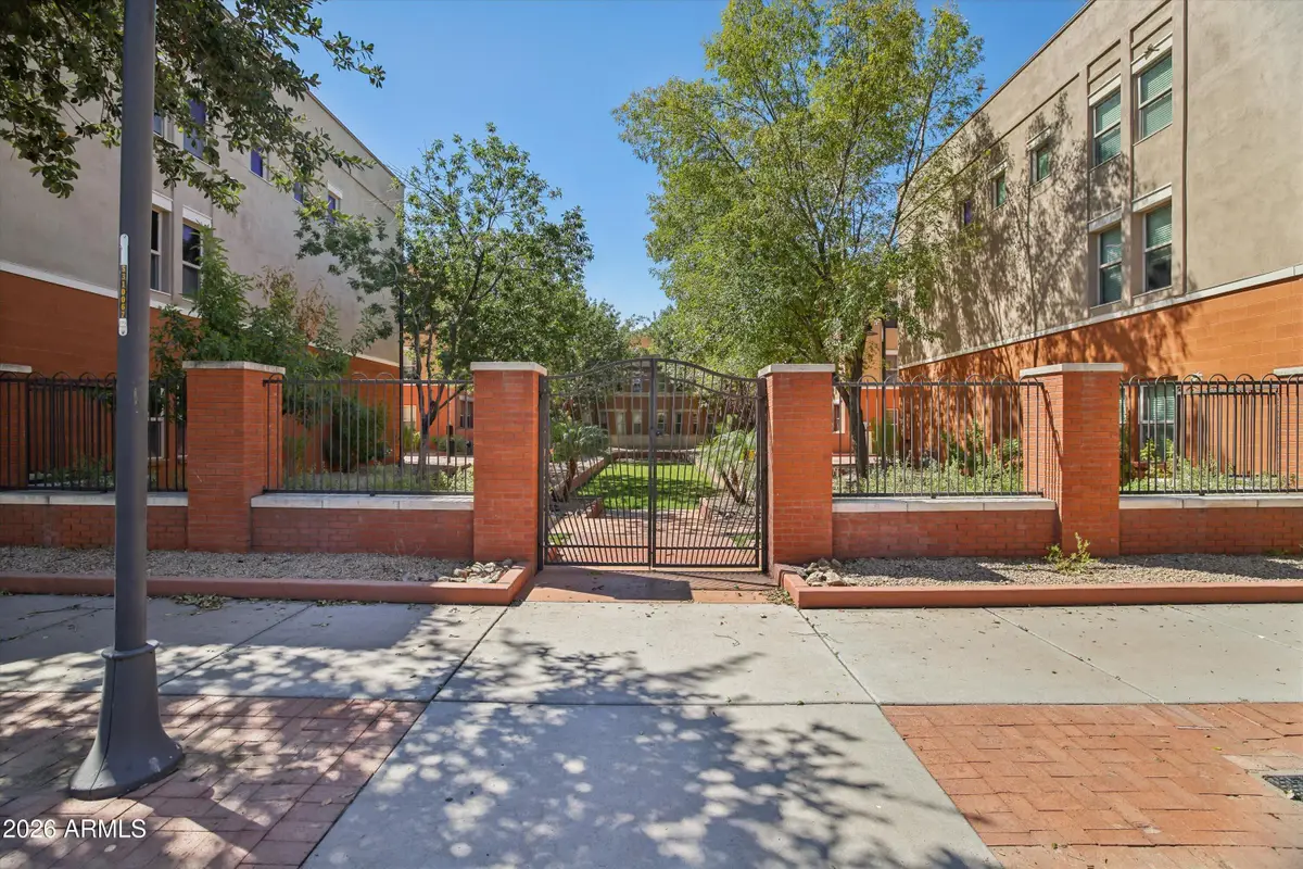 543 W 6th Street, Tempe, AZ 85281 - #1