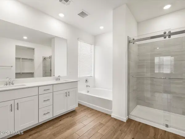 15662 W Honeysuckle Drive, Surprise, AZ 85387