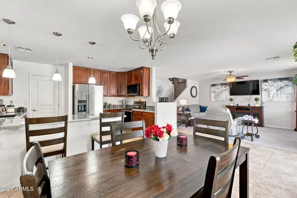 824 E Wolf Hollow Drive, Casa Grande, AZ 85122