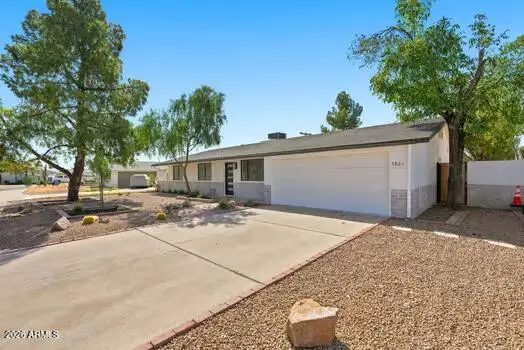3821 W Desert Park Lane, Phoenix, AZ 85051 - #3
