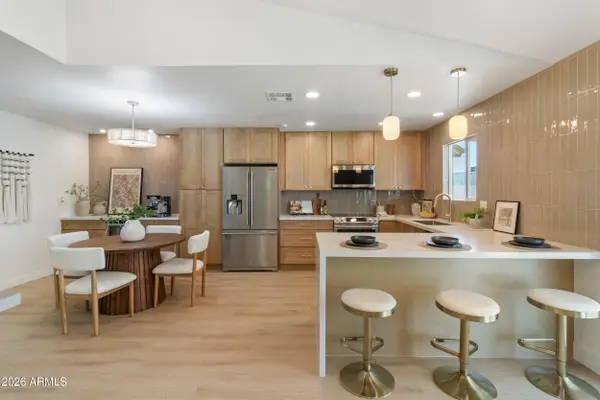 2205 E Catalina Avenue, Mesa, AZ 85204