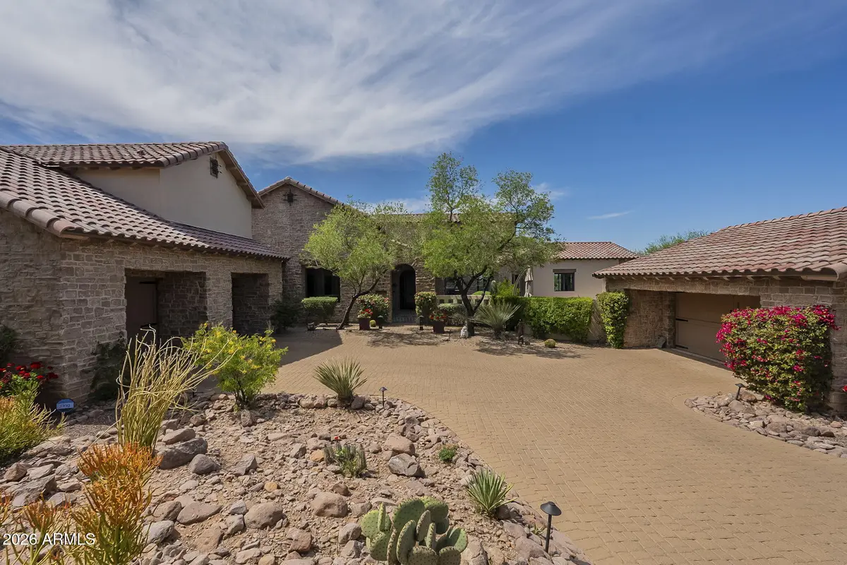 2560 S Geronimo Head Trail, Gold Canyon, AZ 85118 - #1