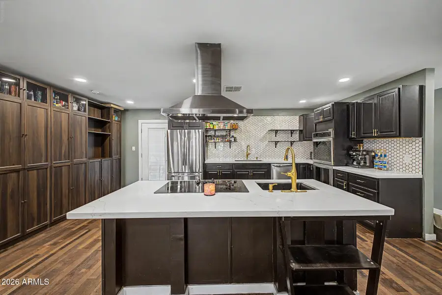 4139 W Desert Hills Drive, Phoenix, AZ 85029 - #3