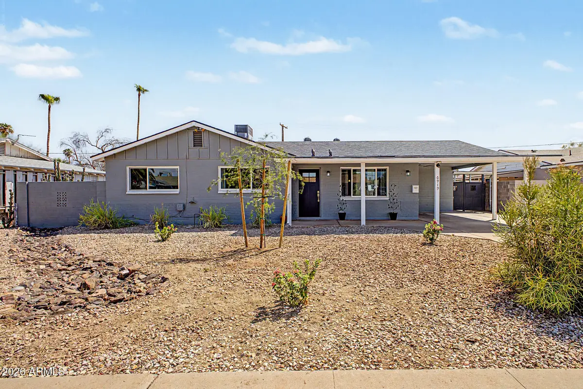6919 E Moreland Street, Scottsdale, AZ 85257 - #1