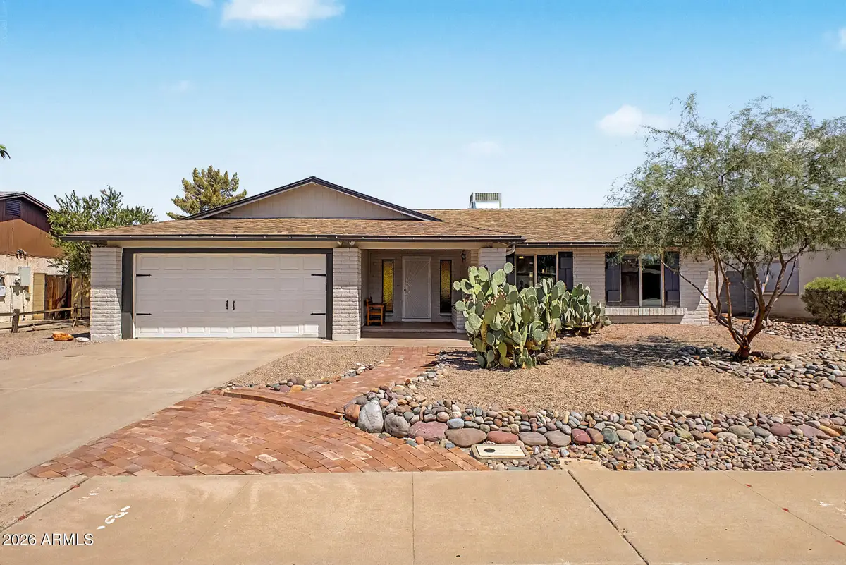 648 W Kilarea Avenue, Mesa, AZ 85210 - #1