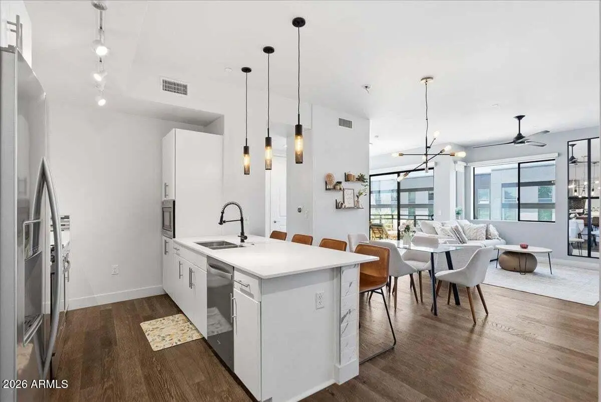 3131 N Central Avenue #4001, Phoenix, AZ 85012 - #1