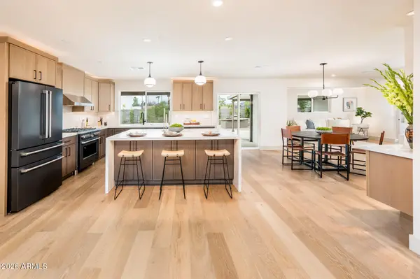 4949 E Shaw Butte Drive, Scottsdale, AZ 85254