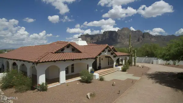 4932 E Greasewood Street, Apache Junction, AZ 85119