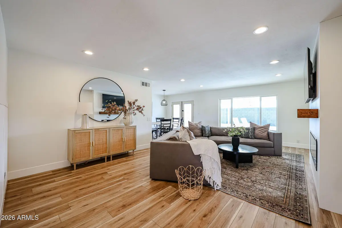 5209 E Beck Lane, Scottsdale, AZ 85254 - #1