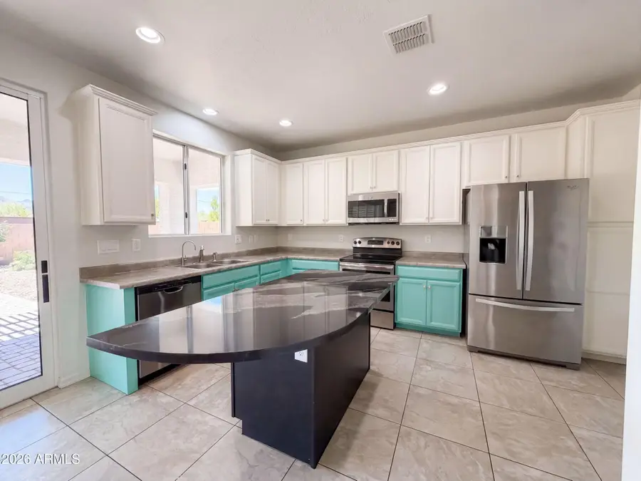 841 E Gary Lane, Phoenix, AZ 85042 - #2