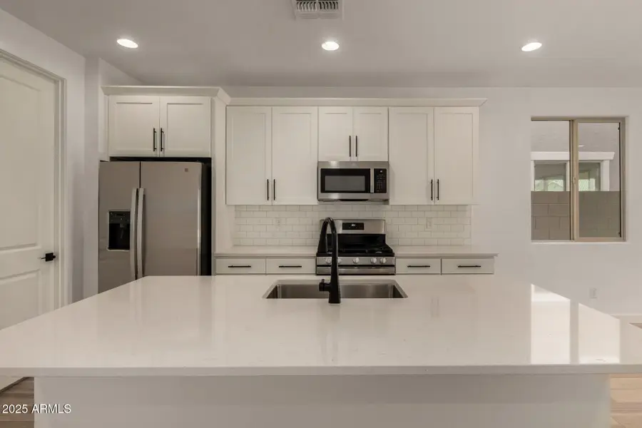 18194 W Elizabeth Avenue, Goodyear, AZ 85338 - #2