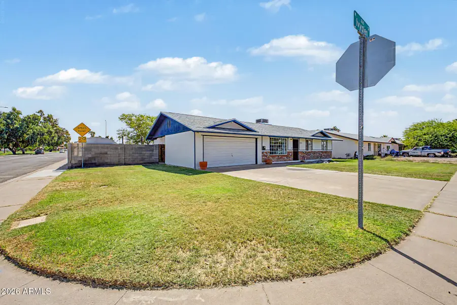 209 W Ivyglen Street, Mesa, AZ 85201 - #3