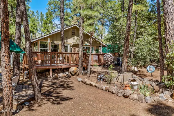 1050 E Caribou Road, Munds Park, AZ 86017