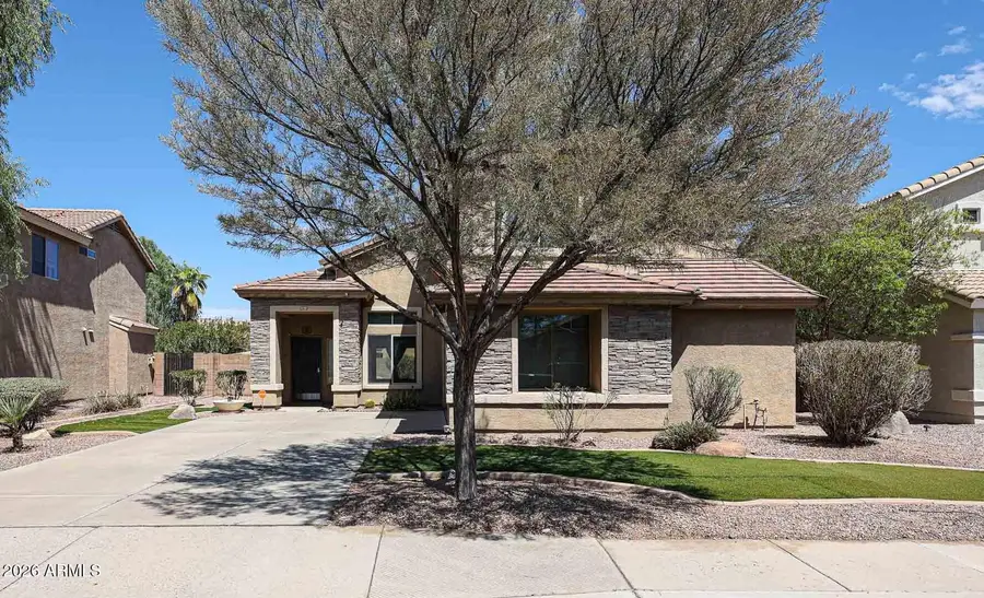 13652 W Rovey Avenue, Litchfield Park, AZ 85340 - #2