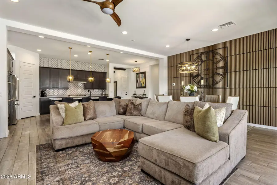 17270 W Aubrey Lane, Surprise, AZ 85378 - #2