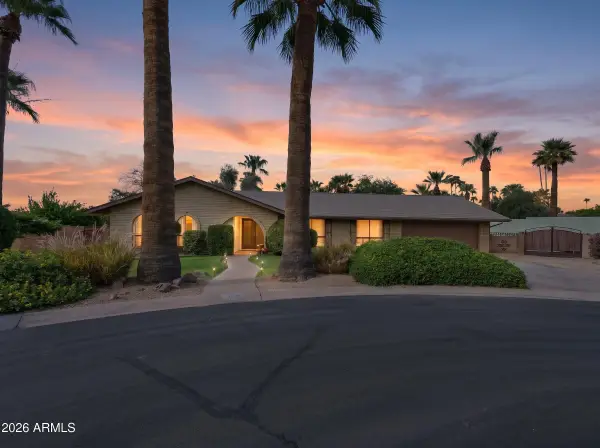 325 W Alegre Drive, Litchfield Park, AZ 85340