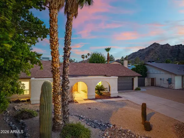 2331 E Sunnyside Drive, Phoenix, AZ 85028